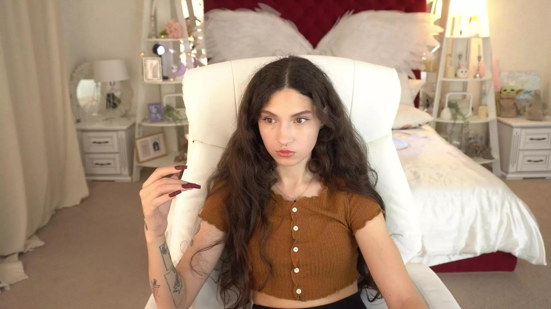 BabyFlowerr from Cam4