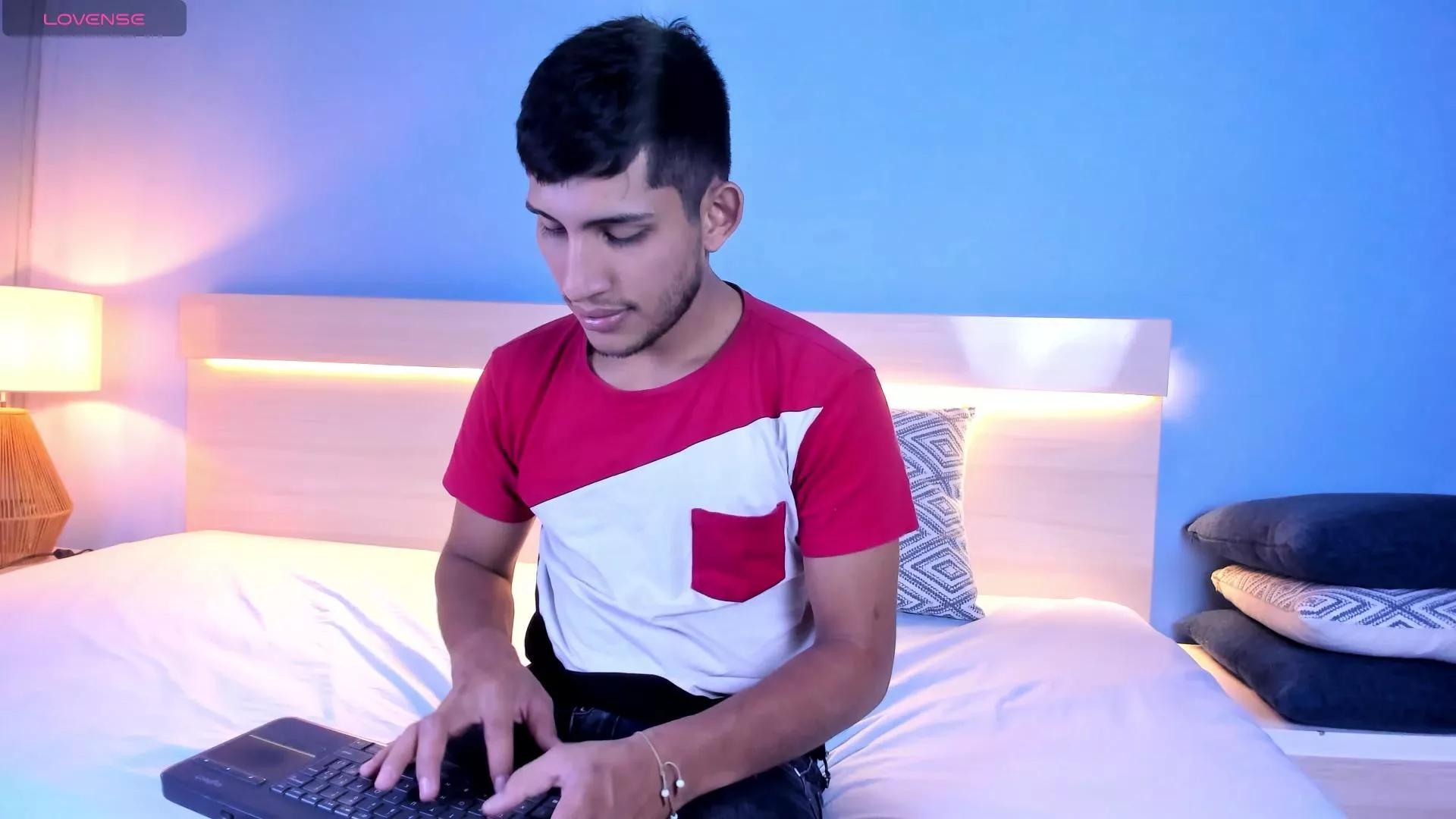 BarbieAndAndru from Cam4