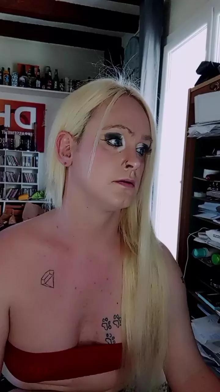 Barbieandteddy webcams show profile image 