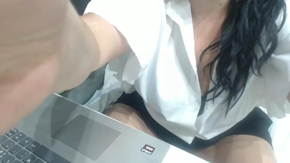 Barbielabruna89 from Cam4