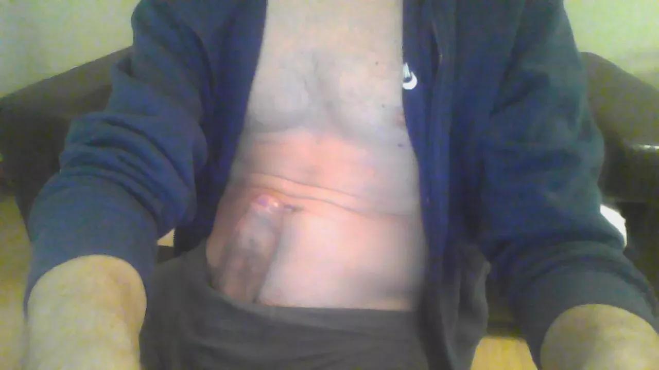 basstto444 from Cam4