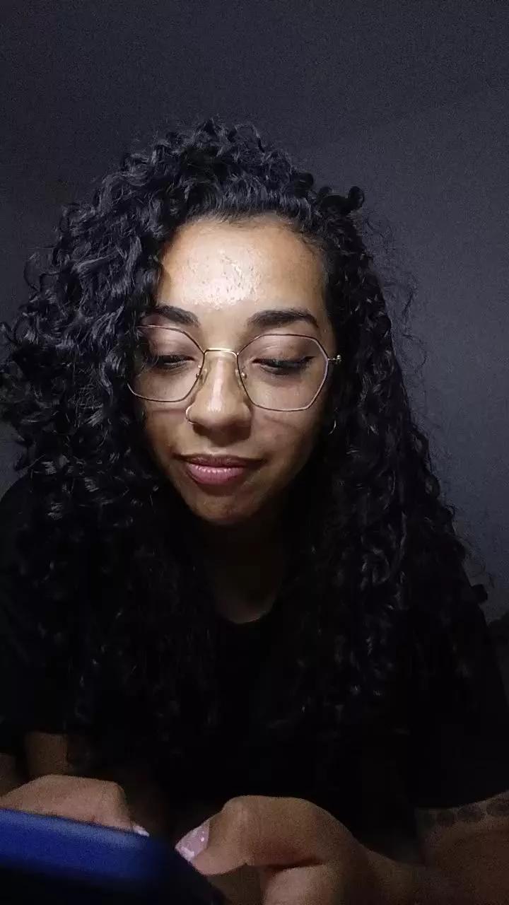 Belaitana webcams show profile image 