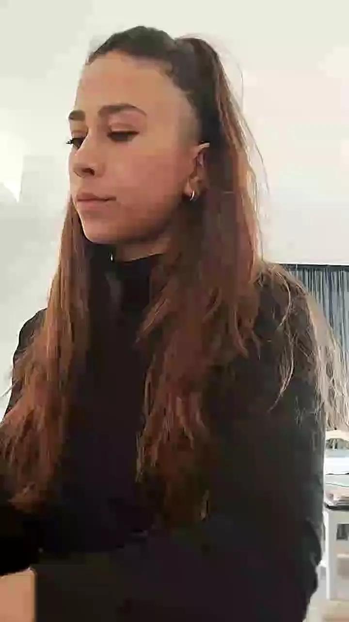 BellaBelll from Cam4