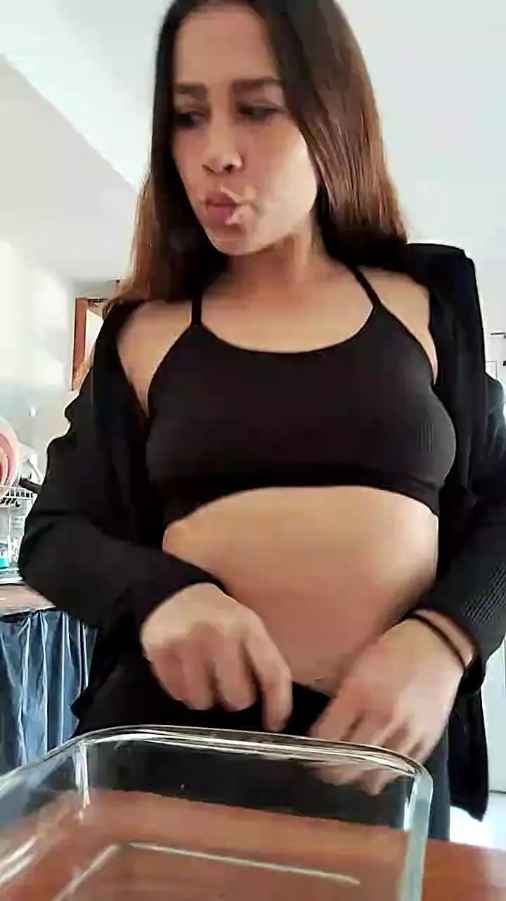 BellaBelll from Cam4