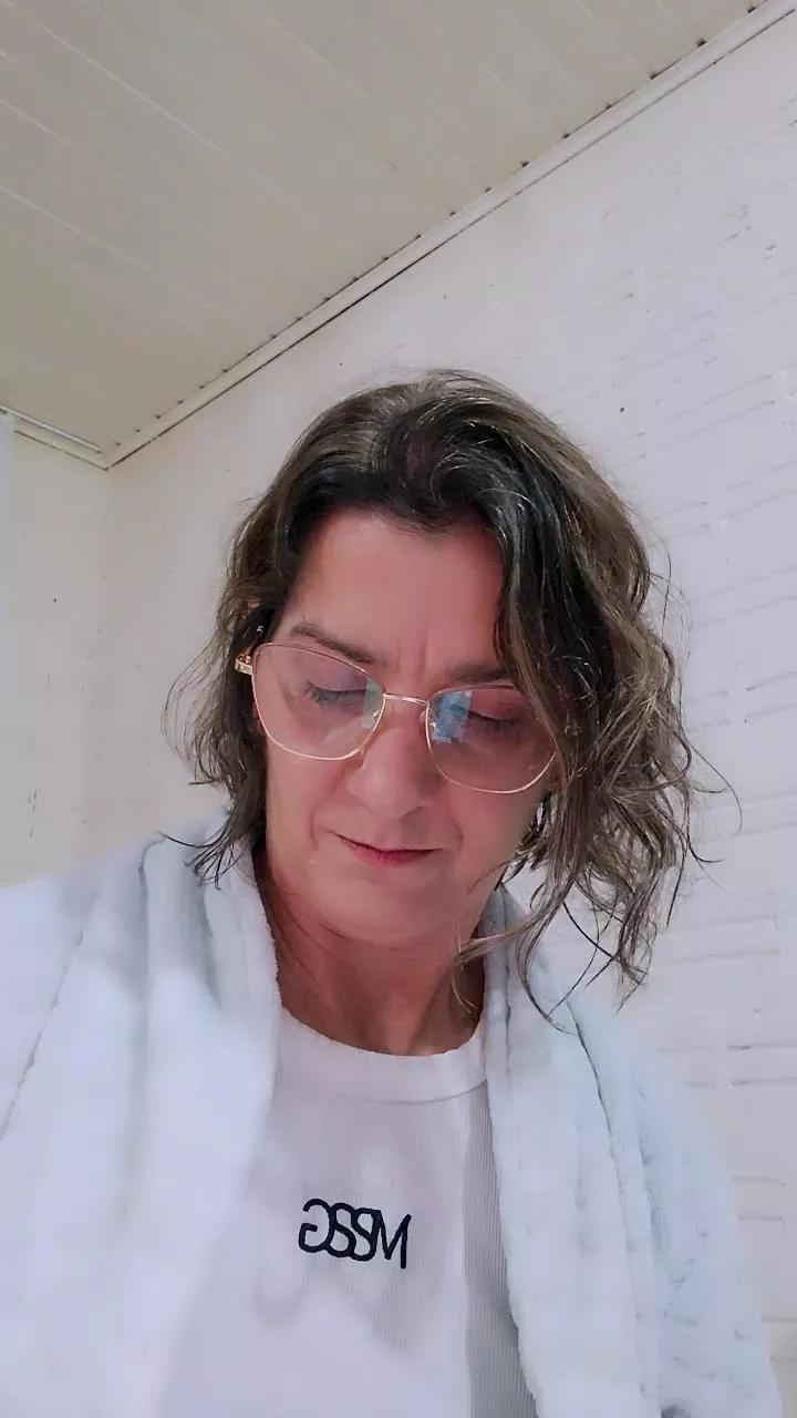 Bellaju from Cam4