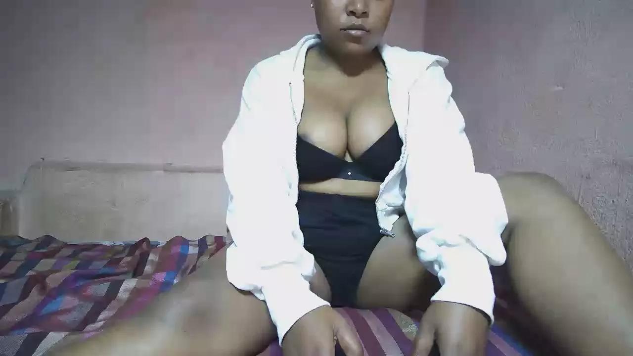 Bellanciah23 from Cam4