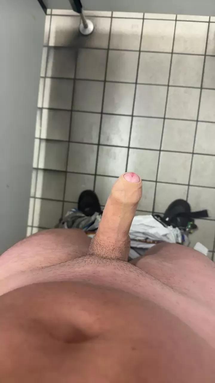 Bennyboy848 from Cam4