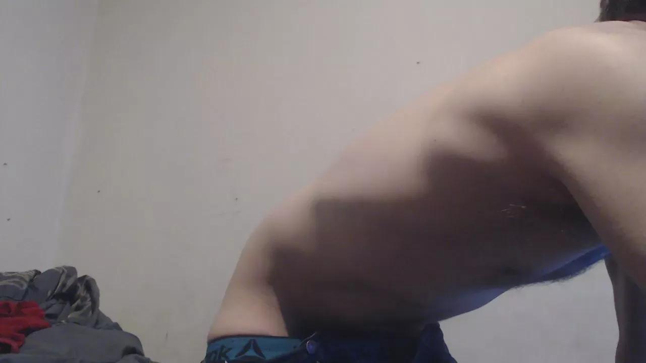 bigBUZZZZ69 from Cam4