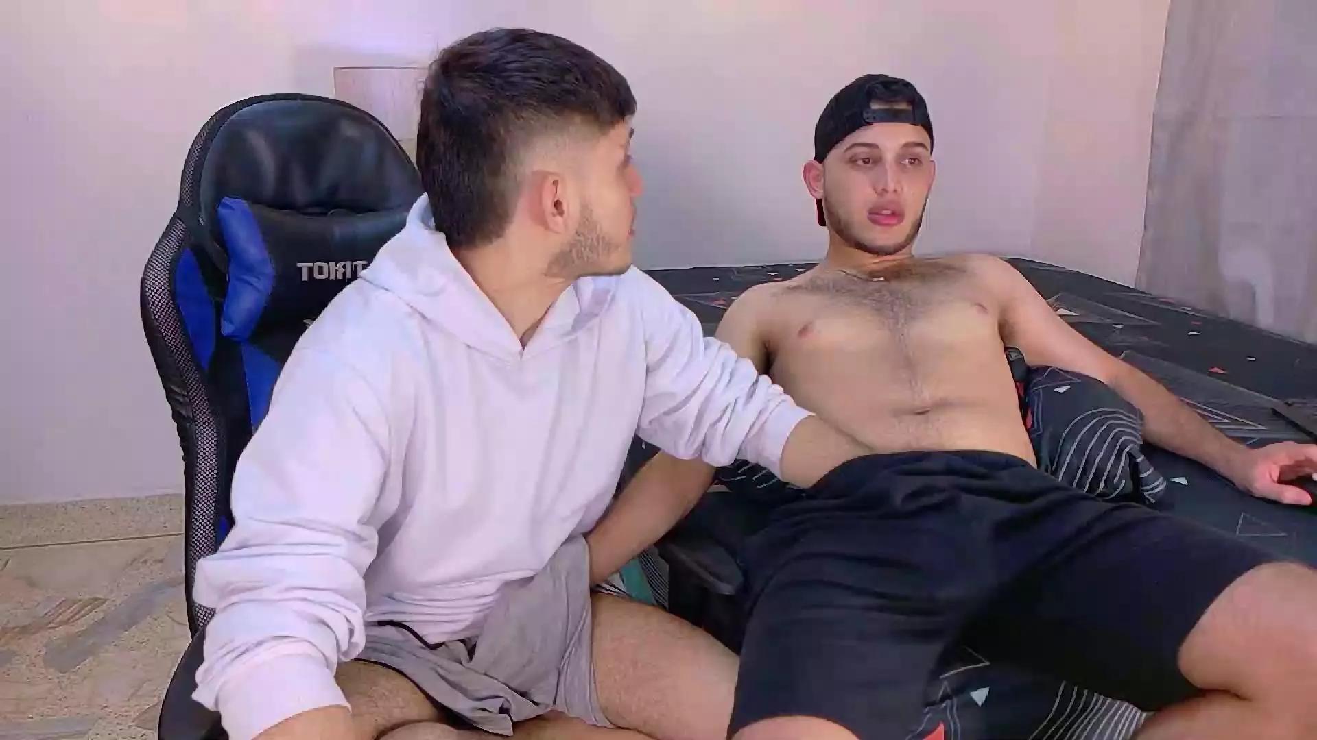 Billyytomy from Cam4