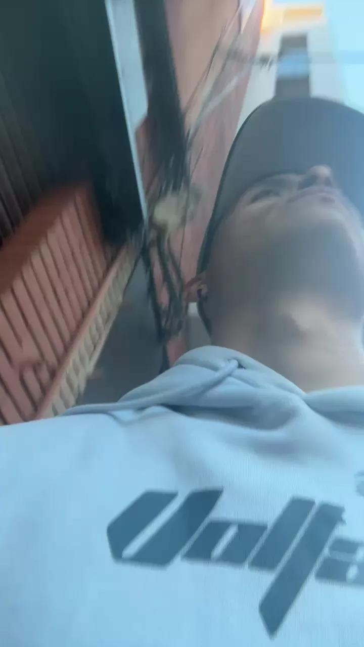 Bizarro19 webcams show profile image 