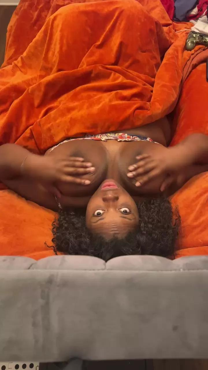 BoobieBottles webcams show profile image 