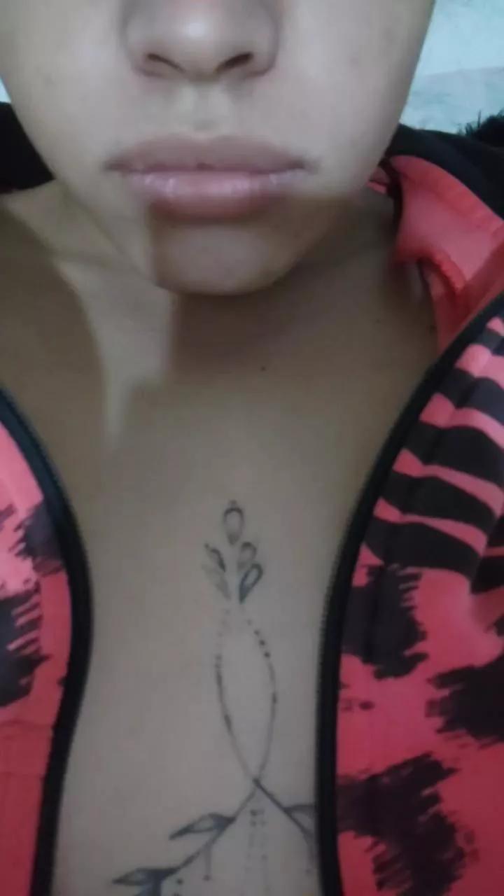 Branquinha18an1 webcams show profile image 