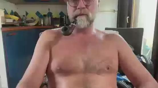 bttm4older1 from Cam4