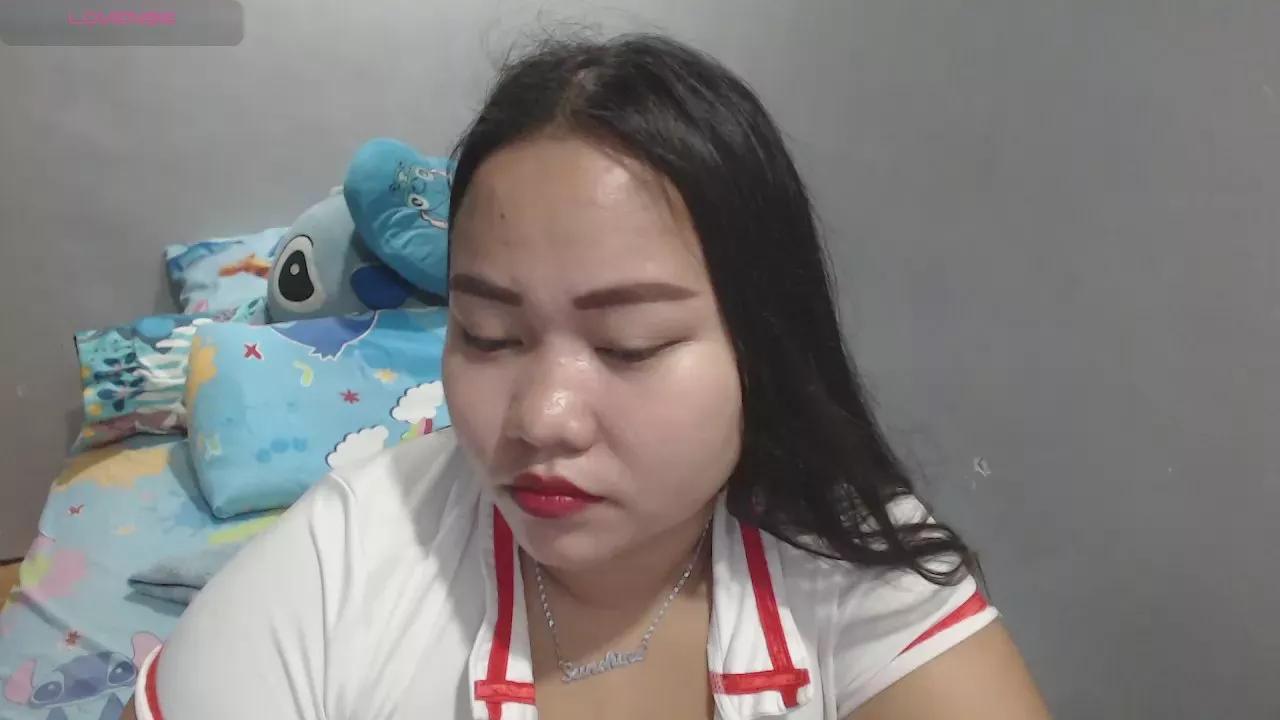 BubbleButtPinay from Cam4