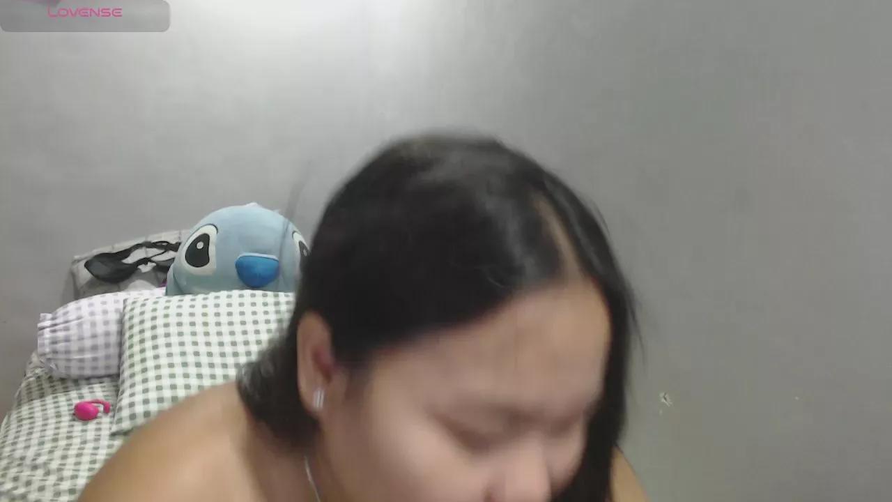 BubbleButtPinay from Cam4