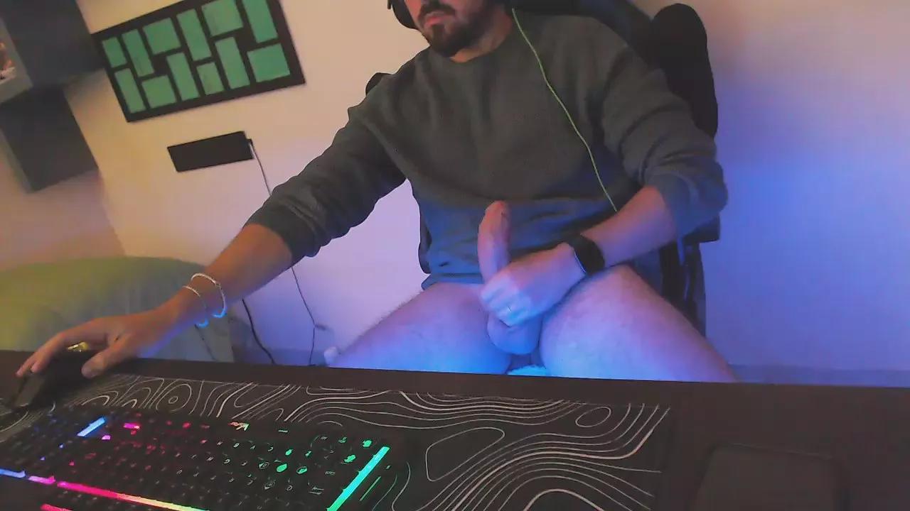 Bunny___Boyyy from Cam4