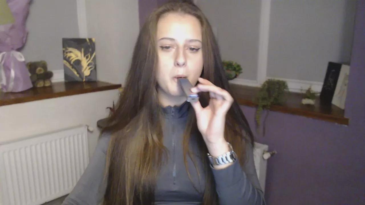 Caramel_bunny from Cam4