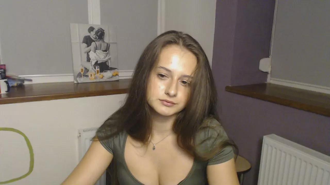 Caramel_bunny from Cam4