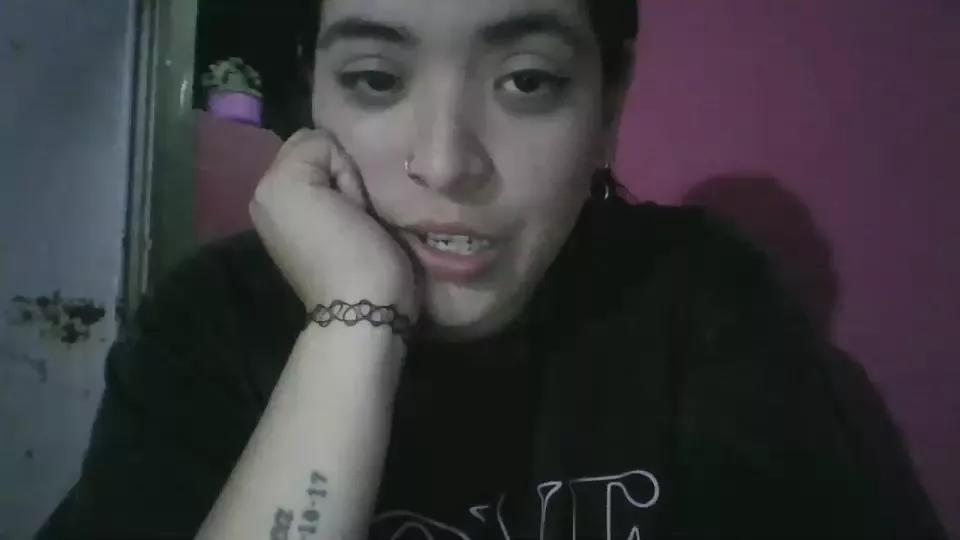 Carito2807 webcams show profile image 