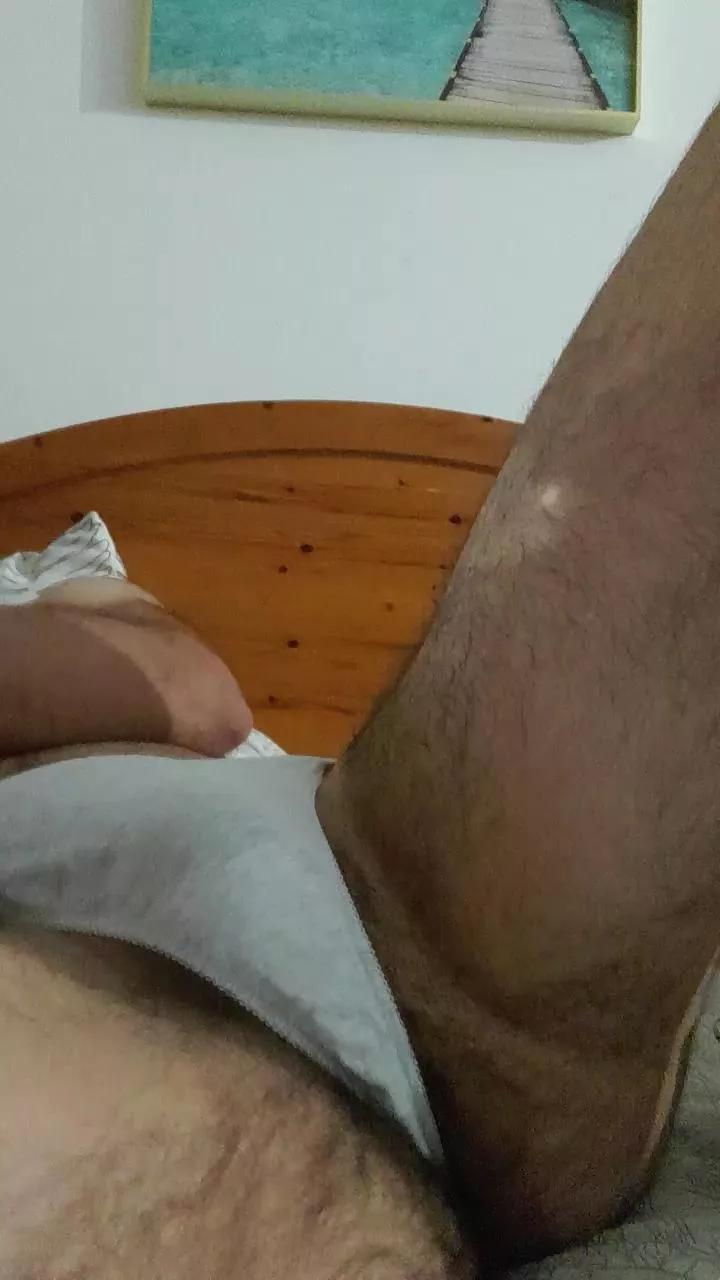 Carloshot995 webcams show profile image 