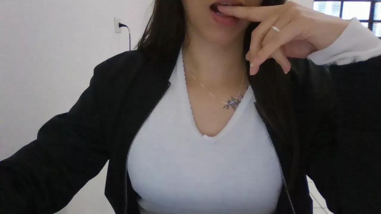 Carolpiimentell webcams show profile image 