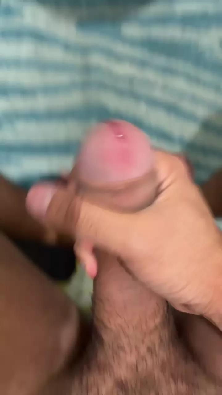 Cazzoneitalian from Cam4