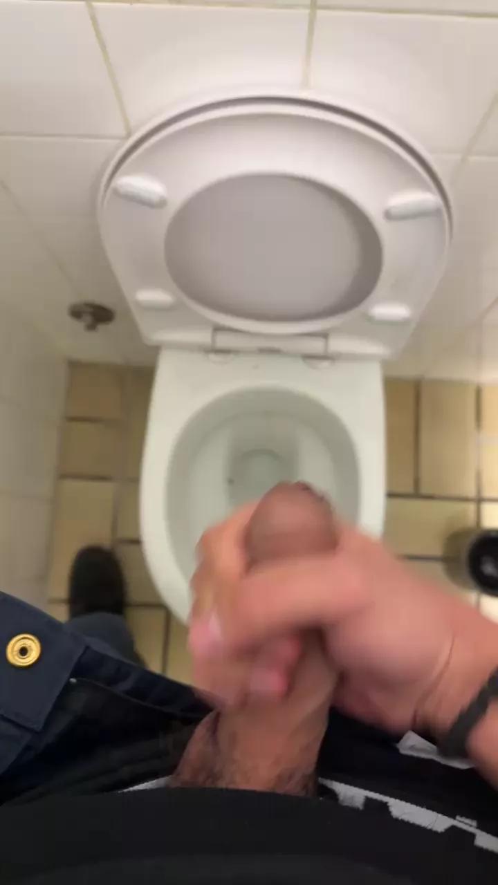 Cem281 webcams show profile image 