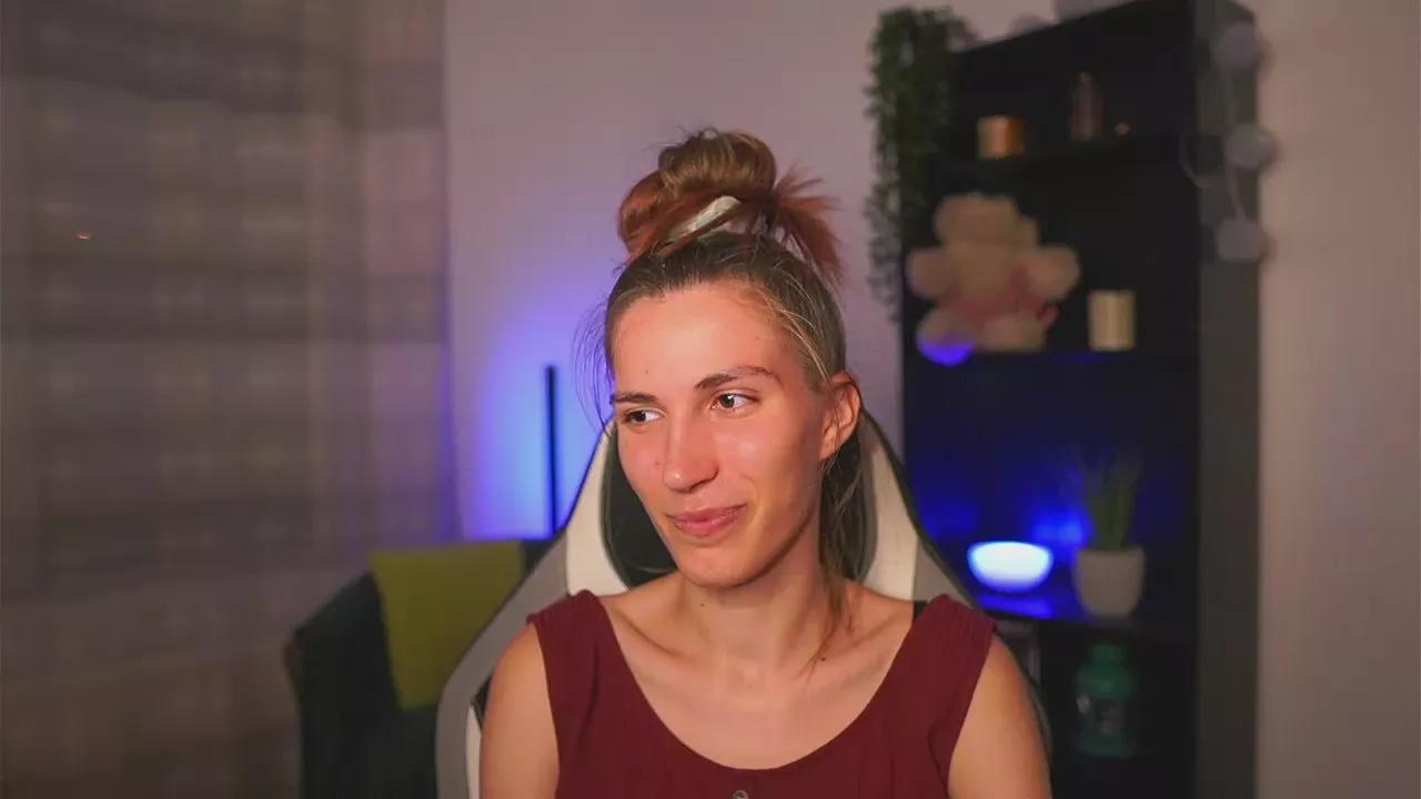 Charlottgotit webcams show profile image 