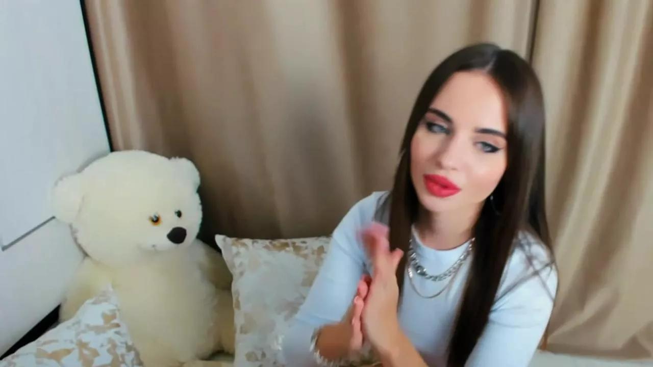 CharmingVixeny on Cam4