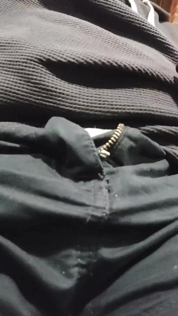 cheekeygeeza61 from Cam4