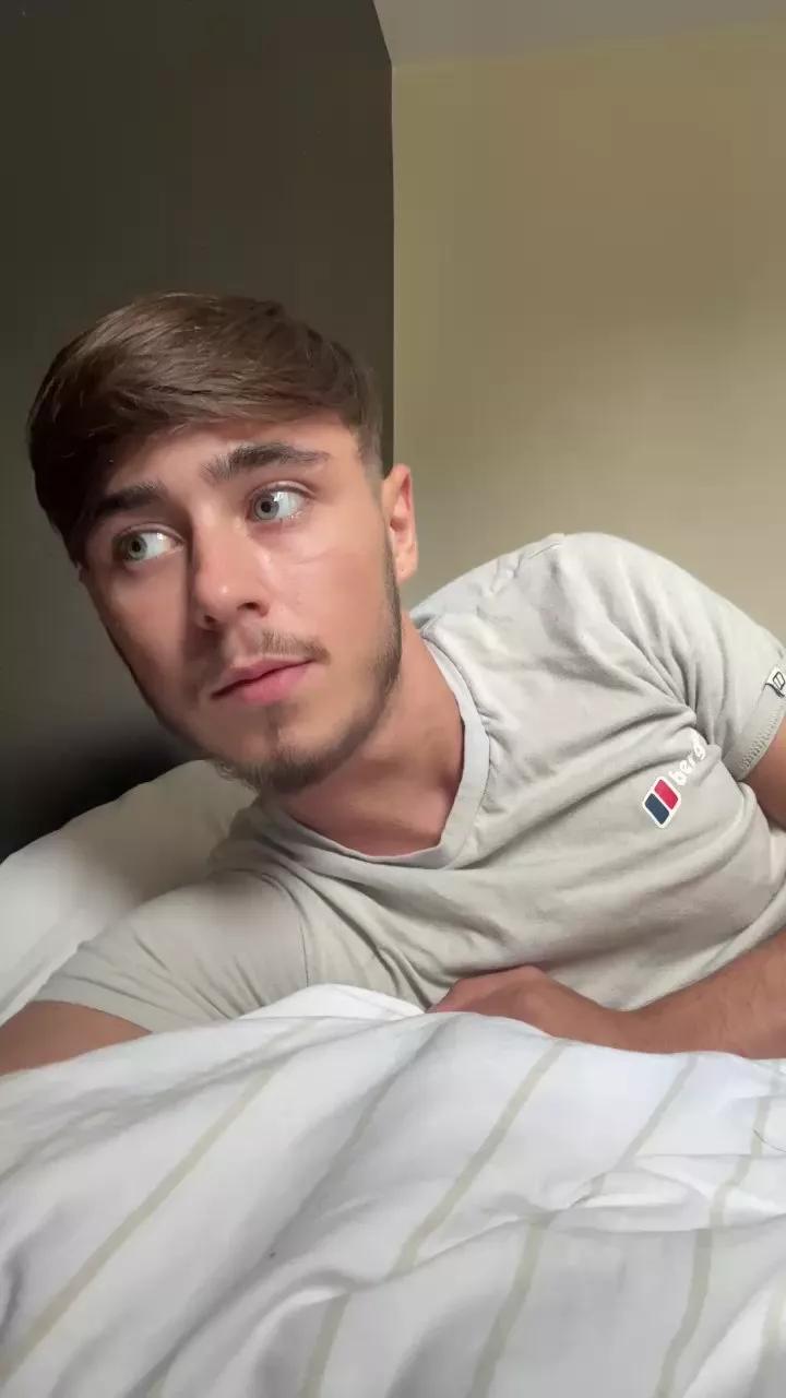 CheekyChap7081 webcams show profile image 