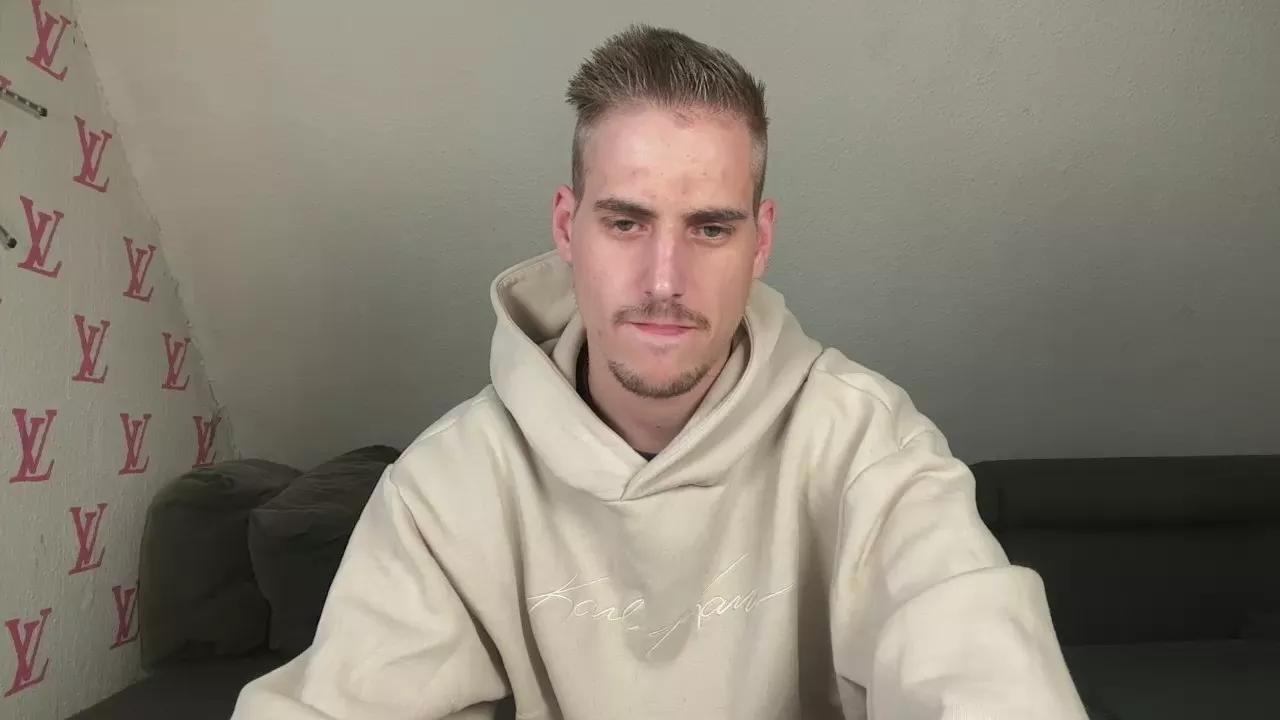 cookieboy88 from Cam4