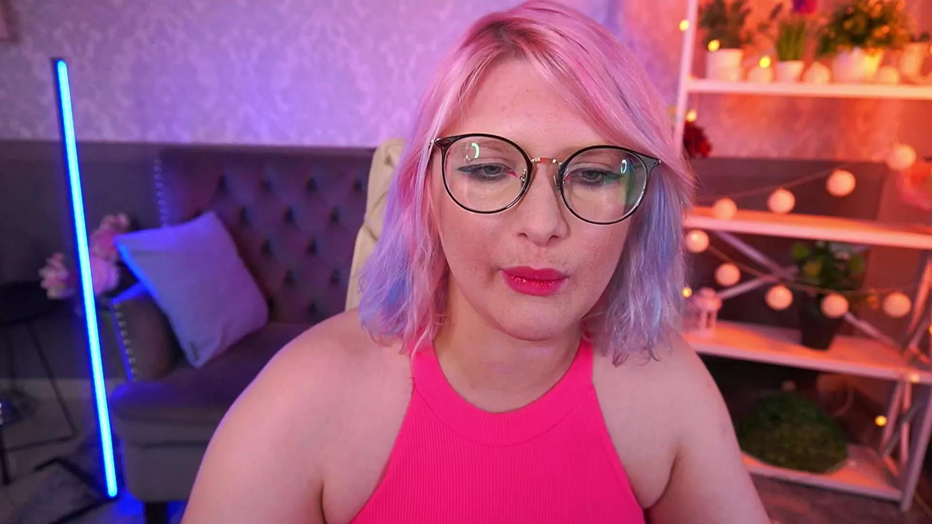CoolTatis from Cam4