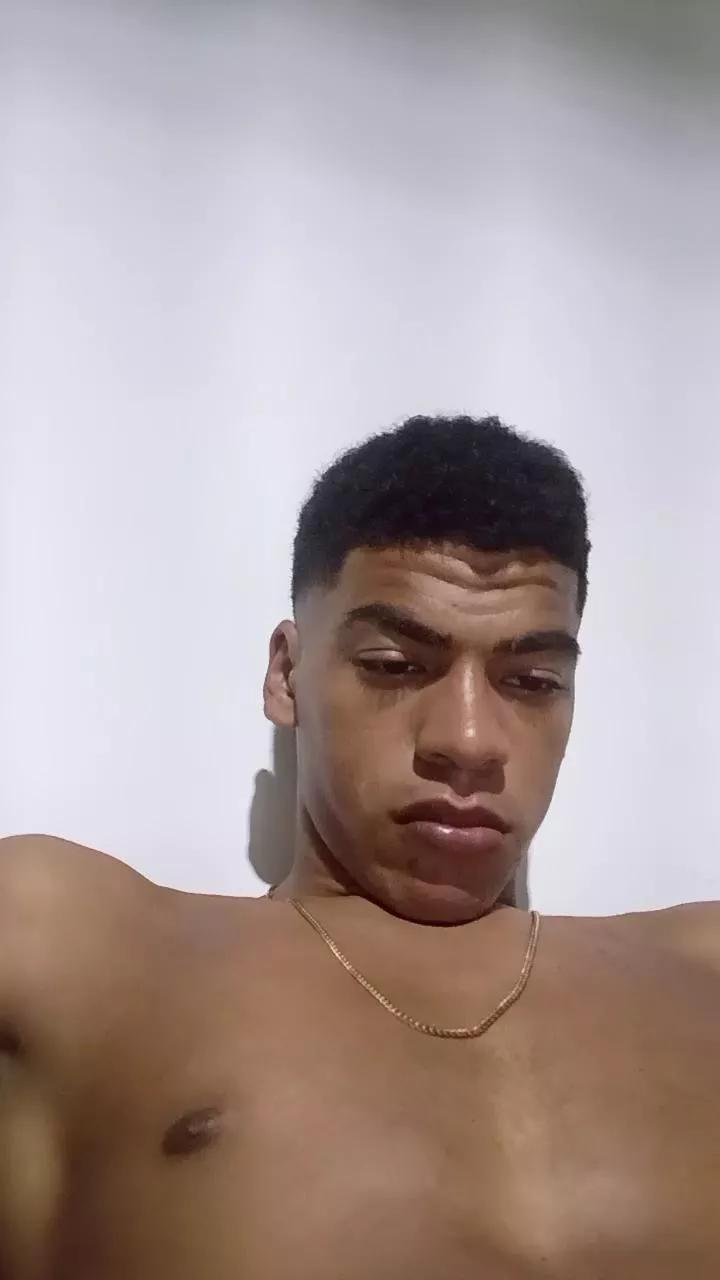 Crazycat18 webcams show profile image 