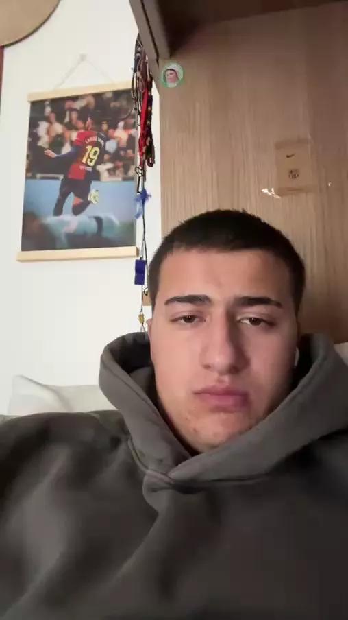 Cristiann07 webcams show profile image 