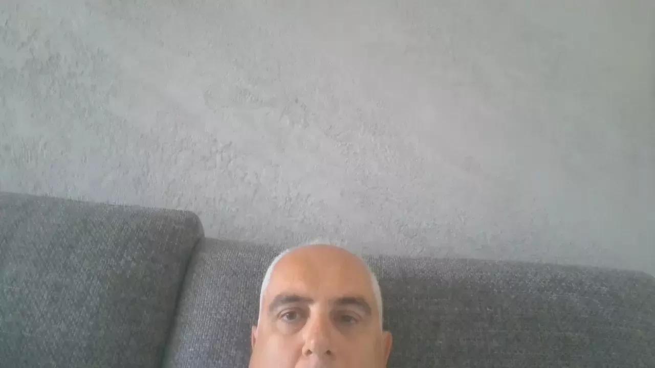cuccioloneit from Cam4