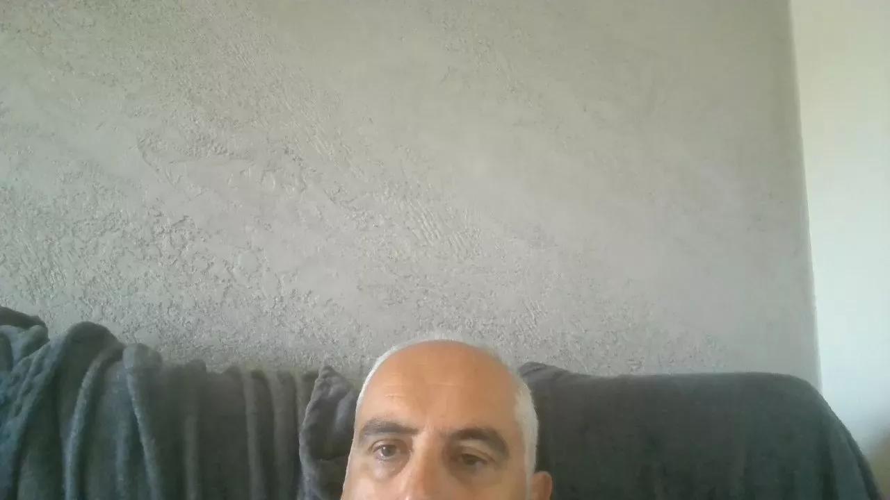 cuccioloneit from Cam4