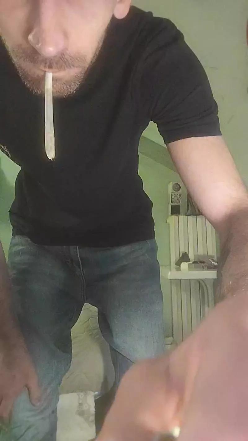 Davlup25 webcams show profile image 