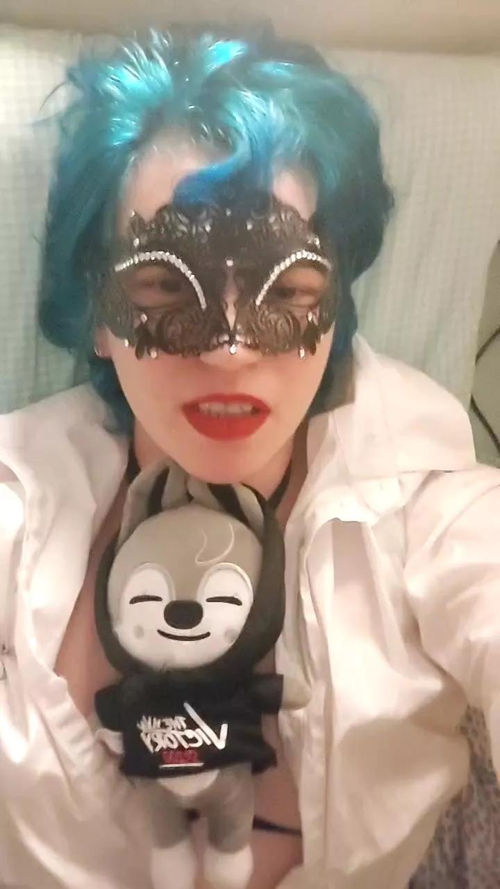 DevaBlu webcams show profile image 