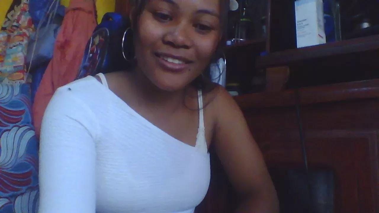 Dillianah2625 from Cam4