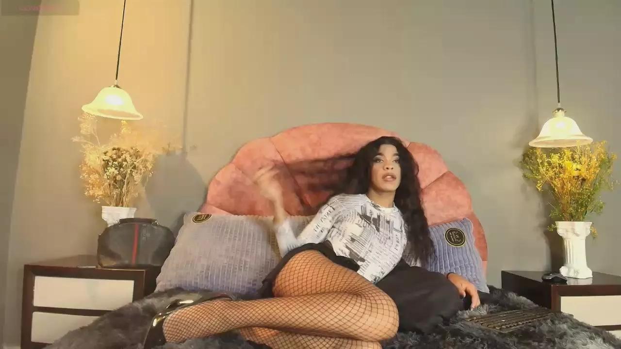 Divinebrown_ from Cam4