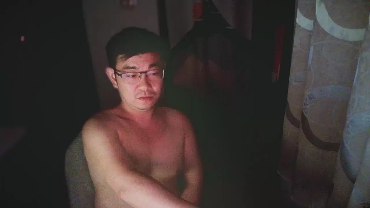 doggoshowy from Cam4