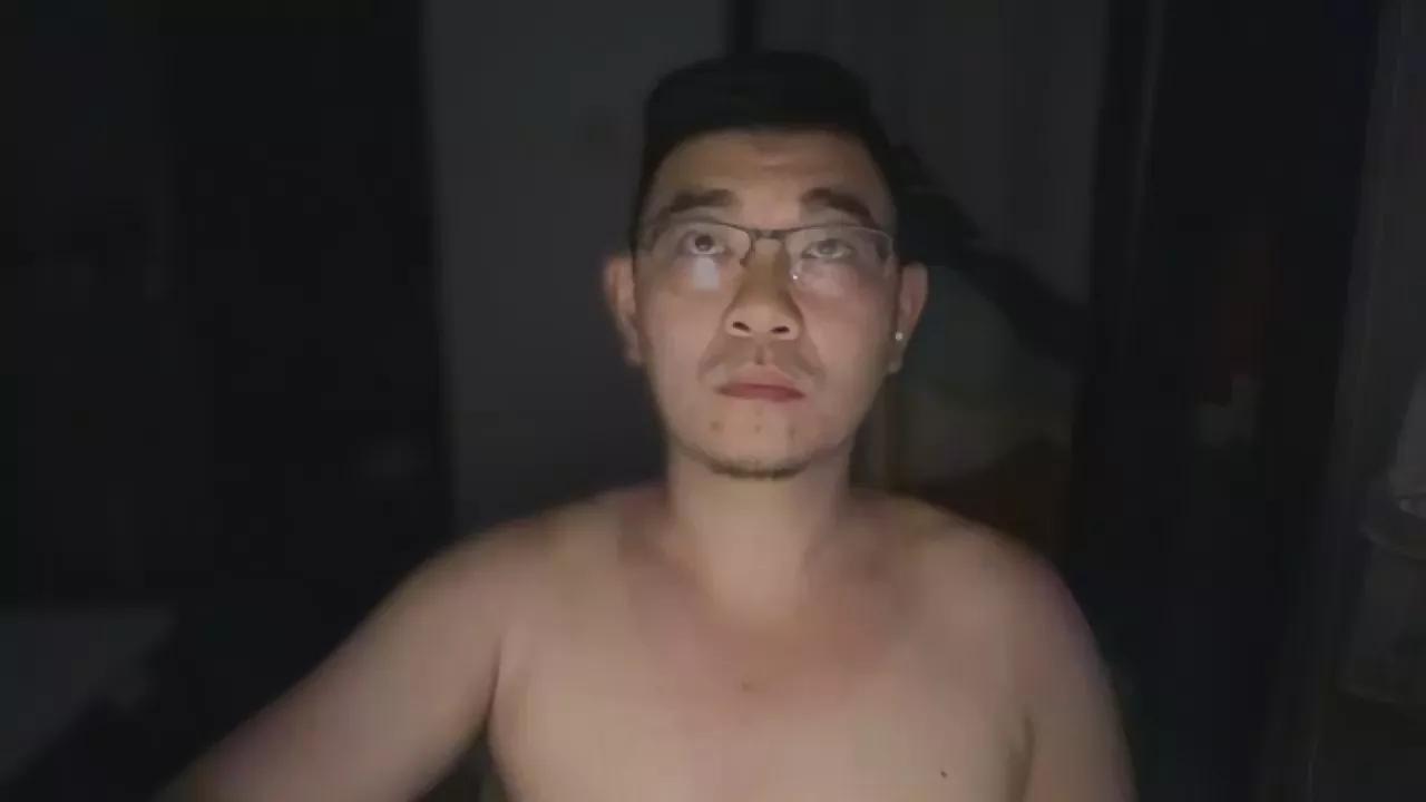 doggoshowy from Cam4