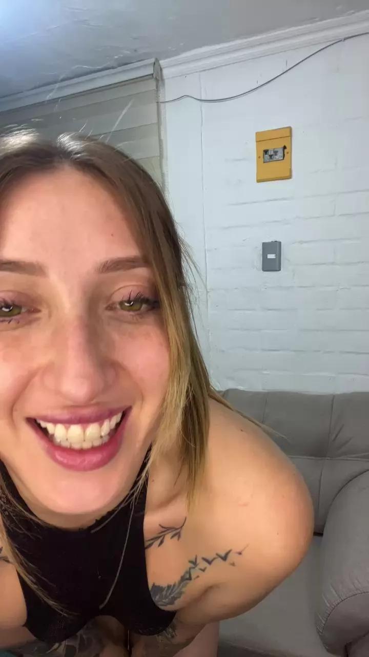 Dolcegatita webcams show profile image 