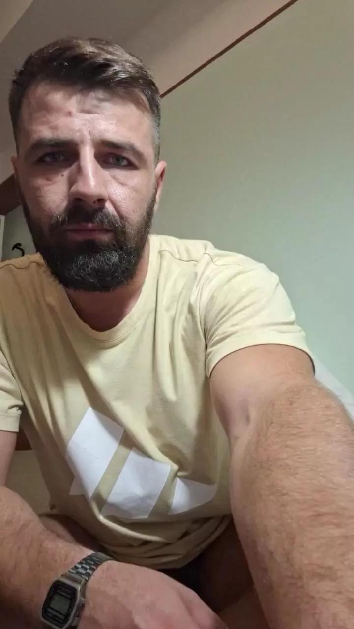 Dongabriel9 webcams show profile image 
