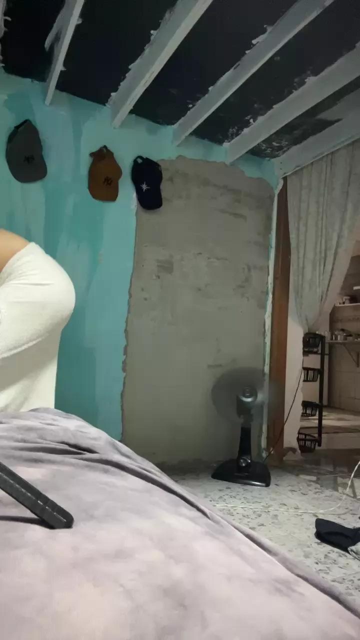 Dotadoph webcams show profile image 