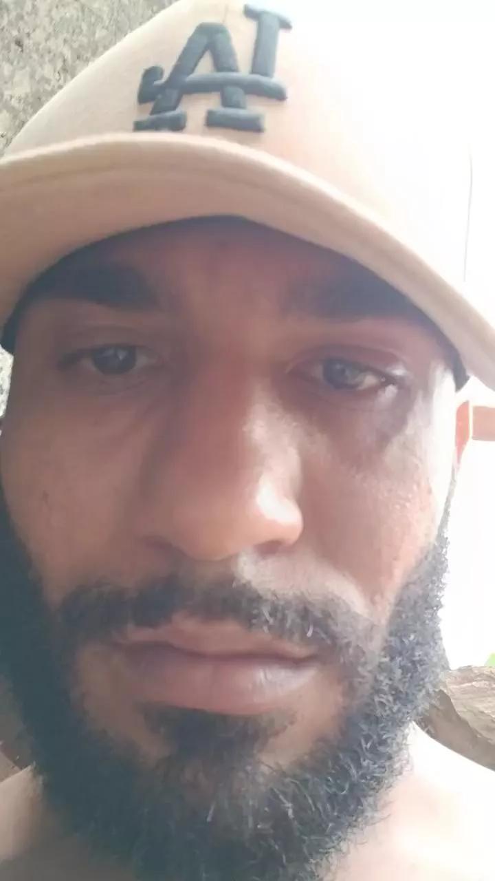 Dotgozador webcams show profile image 