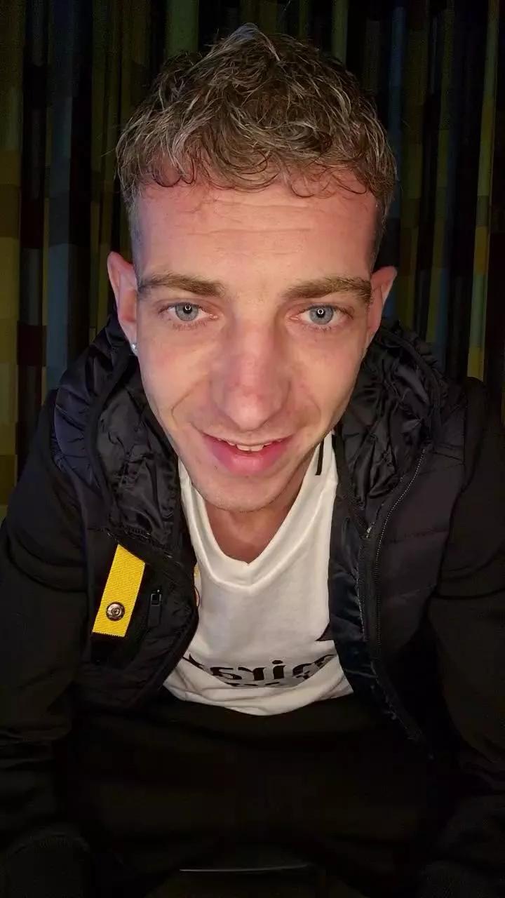 DutchFelix webcams show profile image 