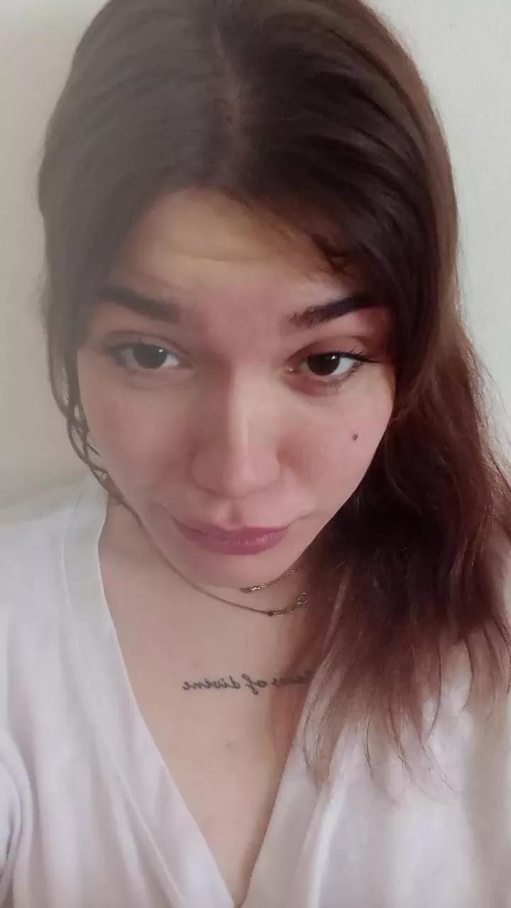 Eevitaaaa webcams show profile image 