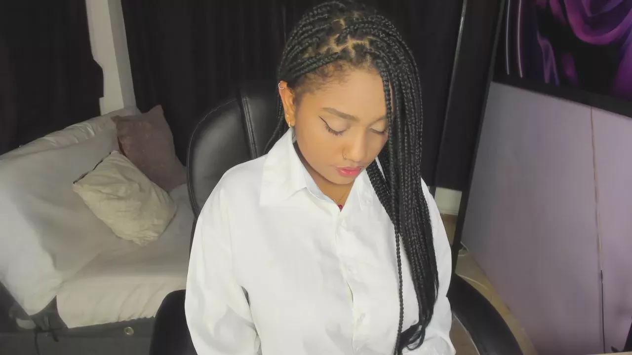 Ella_cox1 webcams show profile image 